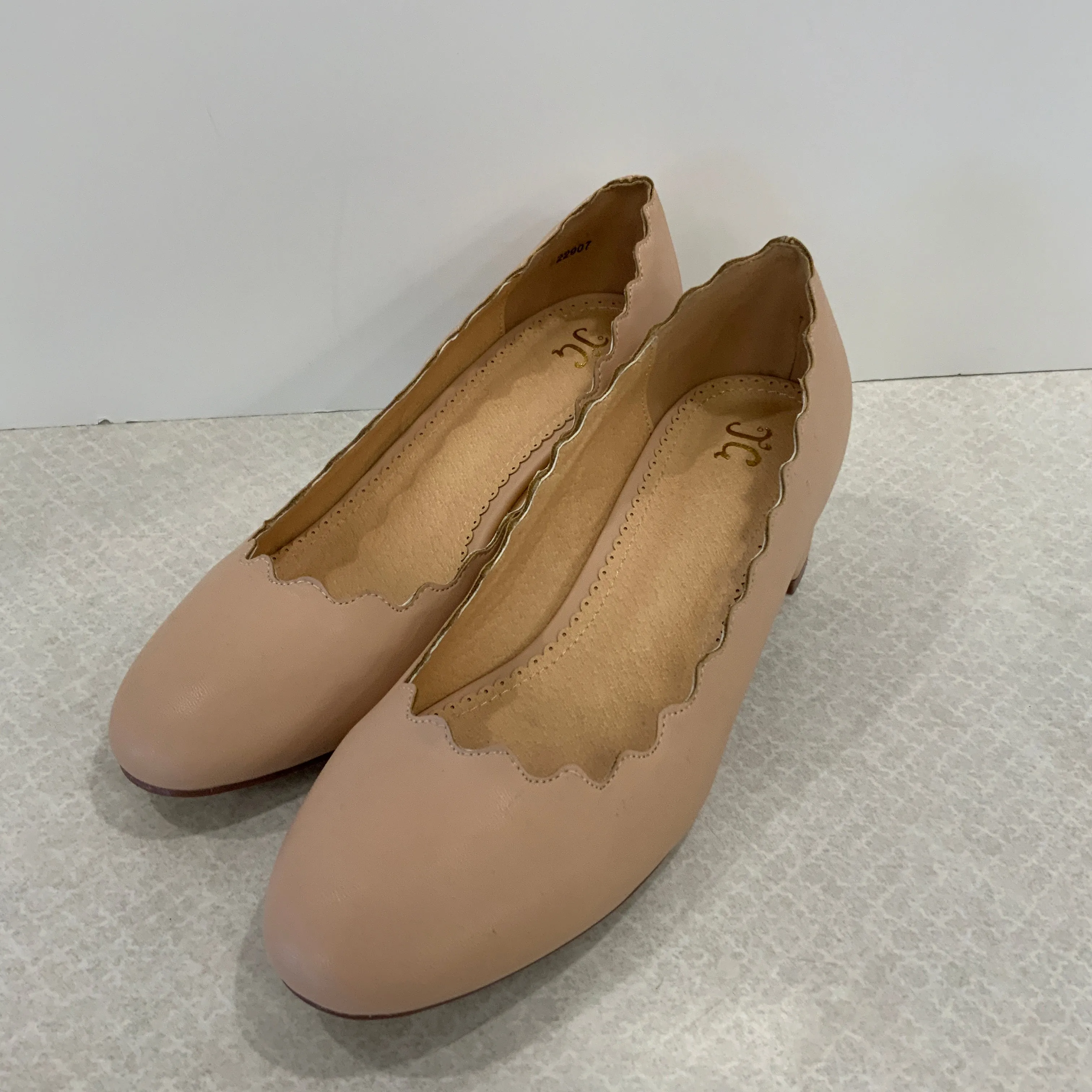 Beige Shoes Heels Block Journee, Size 7.5