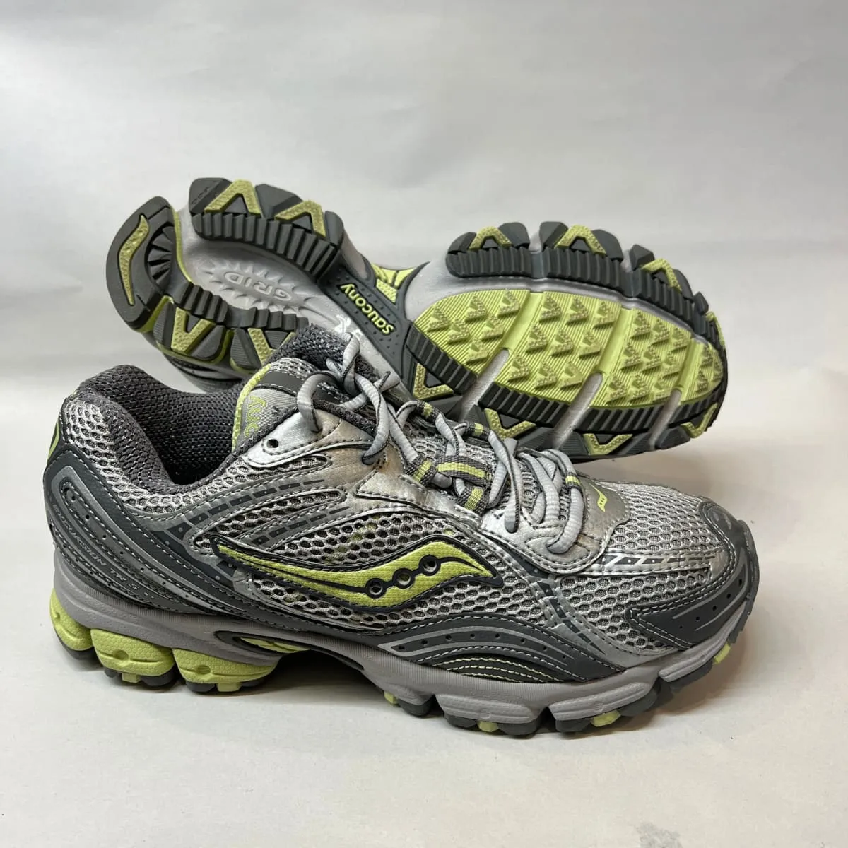 SAUCONY Women's Grid Excursion TR5  Hiking Trail Running - PREOWNED